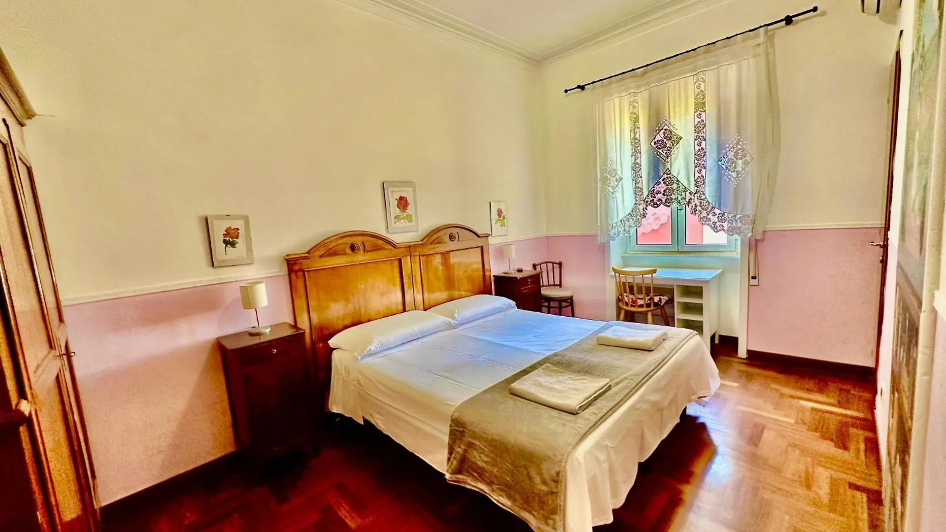 ***  Pardis Guest House Roma Italia